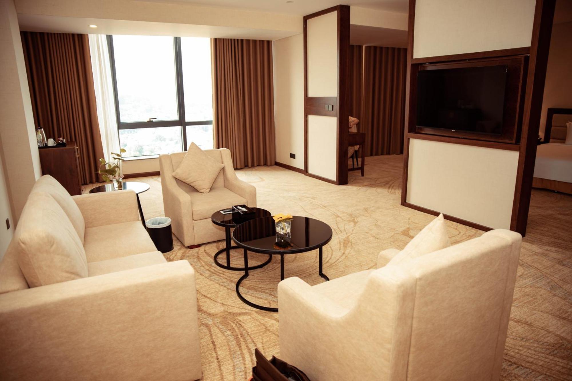 Muong Thanh Luxury Каобанг Экстерьер фото