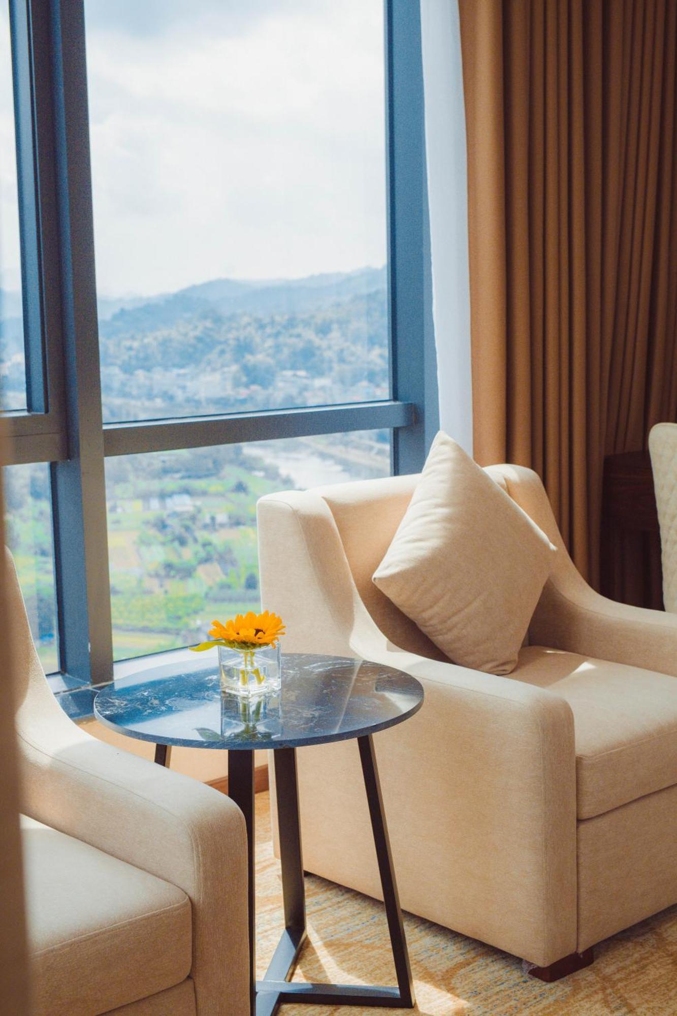 Muong Thanh Luxury Каобанг Экстерьер фото